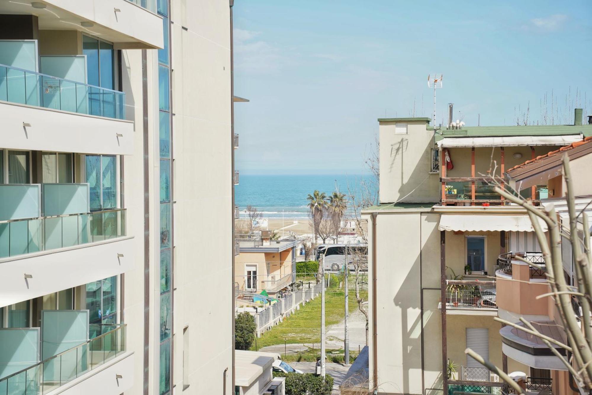 Hotel Malibu Mare Rimini Exterior photo